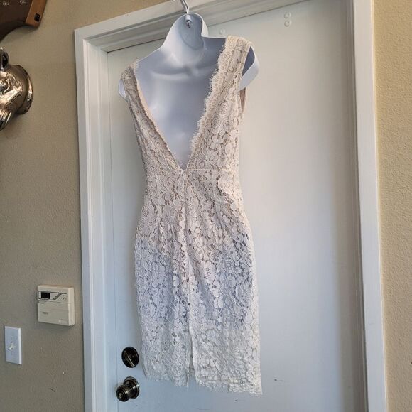 Fashion nova azelia lace dress with built-in body suit - Picture 8 of 8